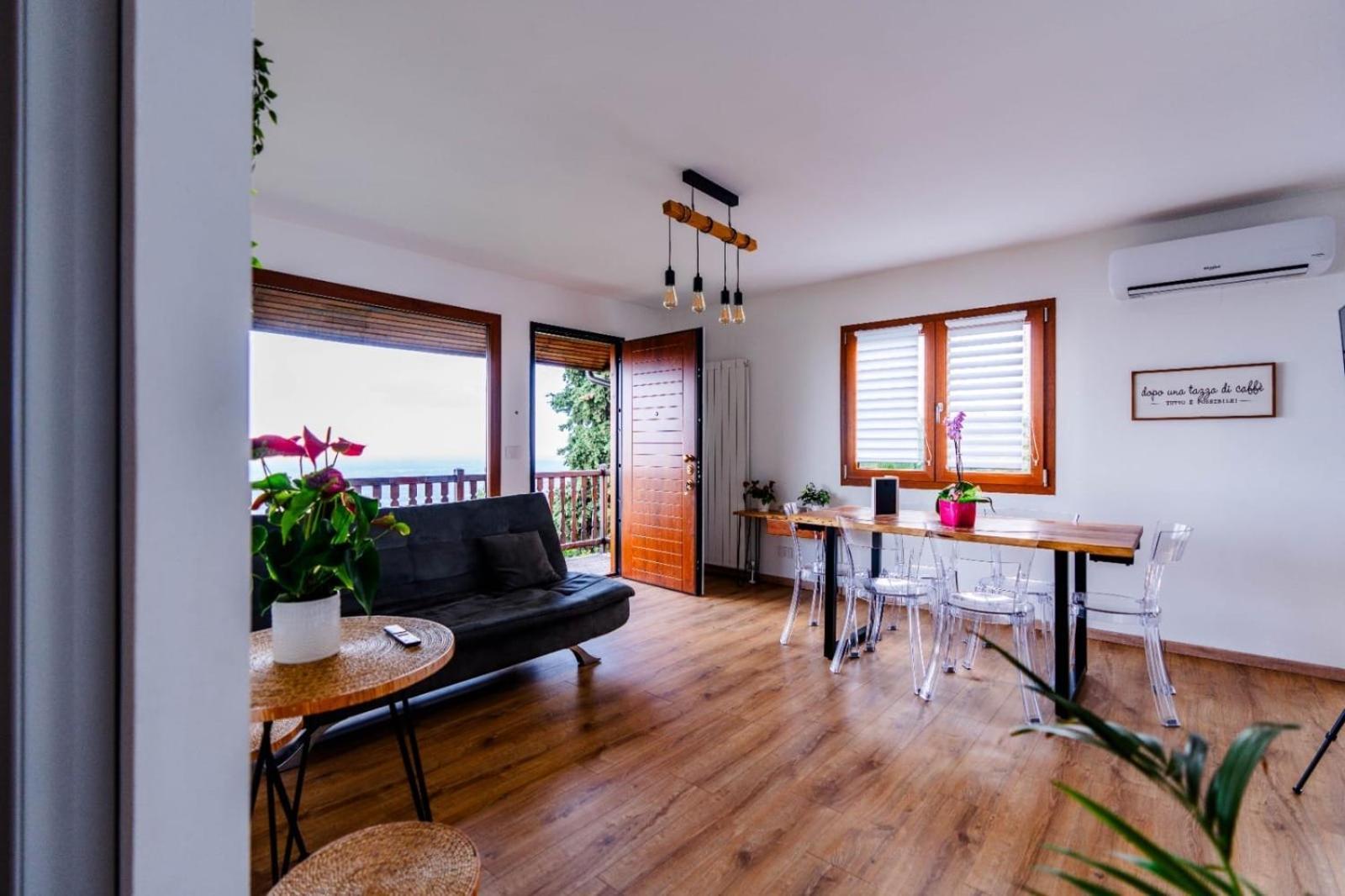 Chalet Sophie - Luxury Chalet Roletto Buitenkant foto