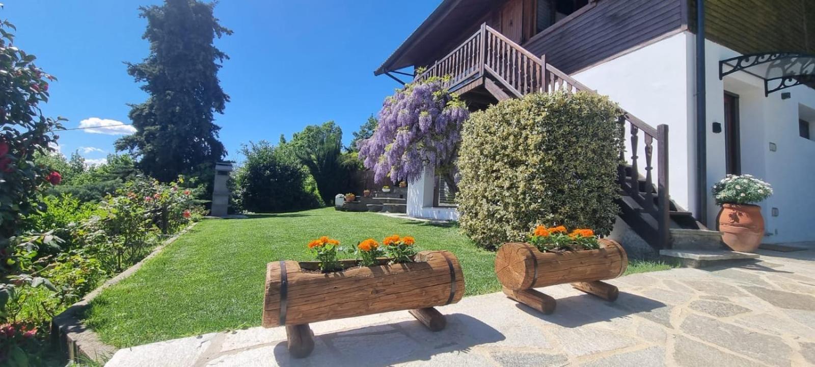 Chalet Sophie - Luxury Chalet Roletto Buitenkant foto